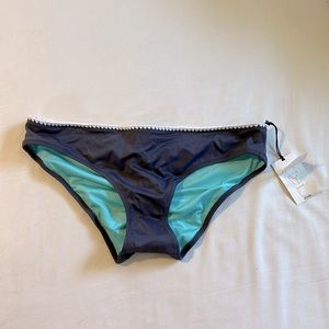 NWT Shade & Shore bikini bottoms - size M